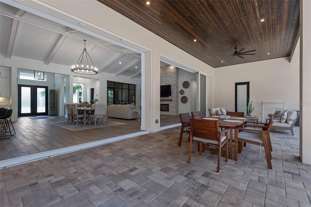 En Venta: $2,100,000 (4 camas, 4 baños, 3603 Pies cuadrados)