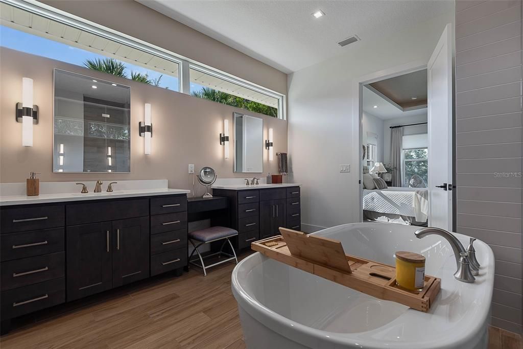 En Venta: $2,100,000 (4 camas, 4 baños, 3603 Pies cuadrados)