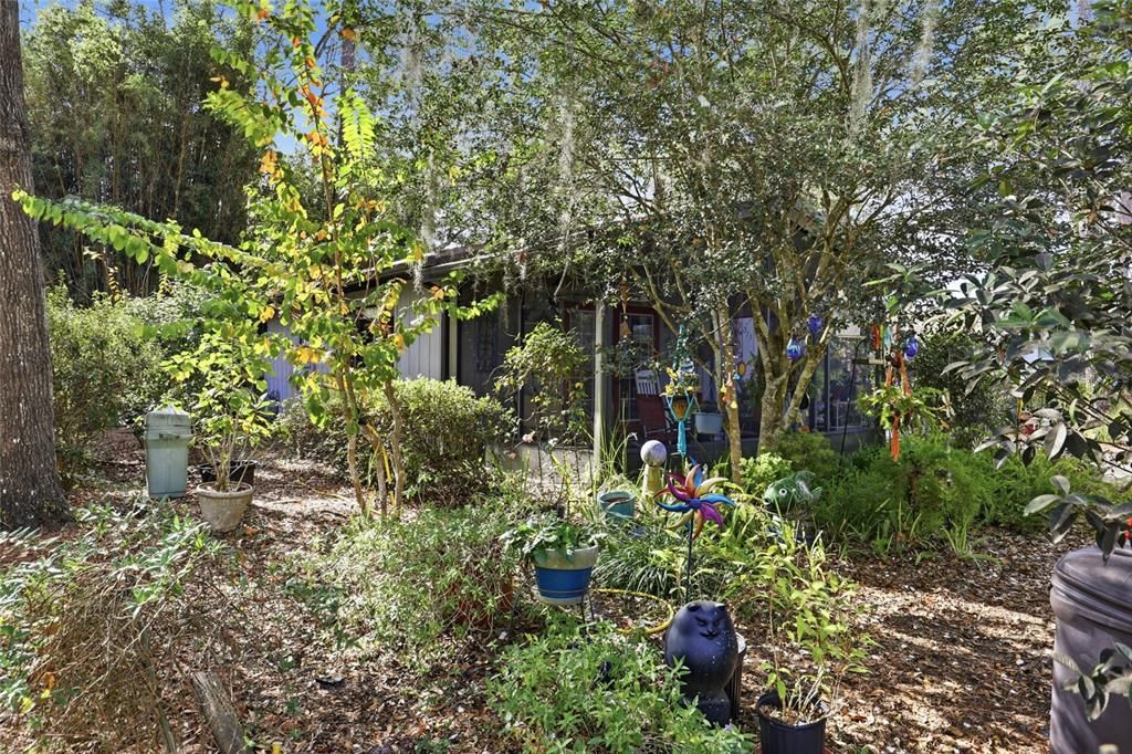 待售: $189,900 (2 贝兹, 2 浴室, 912 平方英尺)