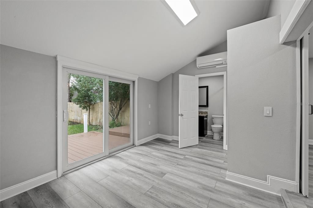 For Sale: $425,000 (3 beds, 2 baths, 1310 Square Feet)