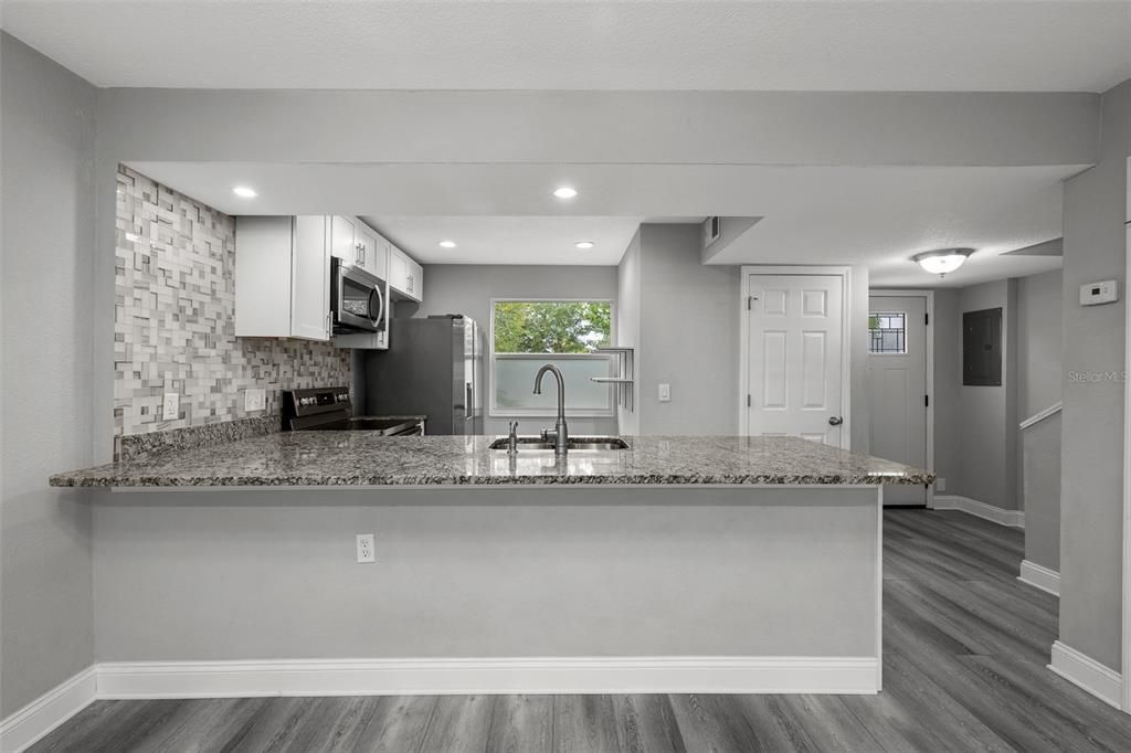 For Sale: $425,000 (3 beds, 2 baths, 1310 Square Feet)