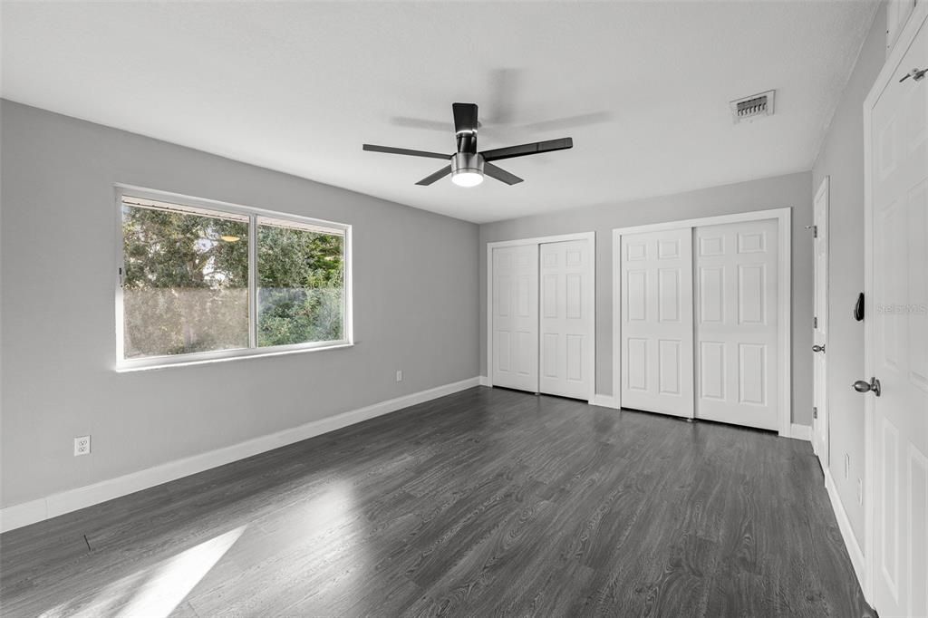 For Sale: $425,000 (3 beds, 2 baths, 1310 Square Feet)