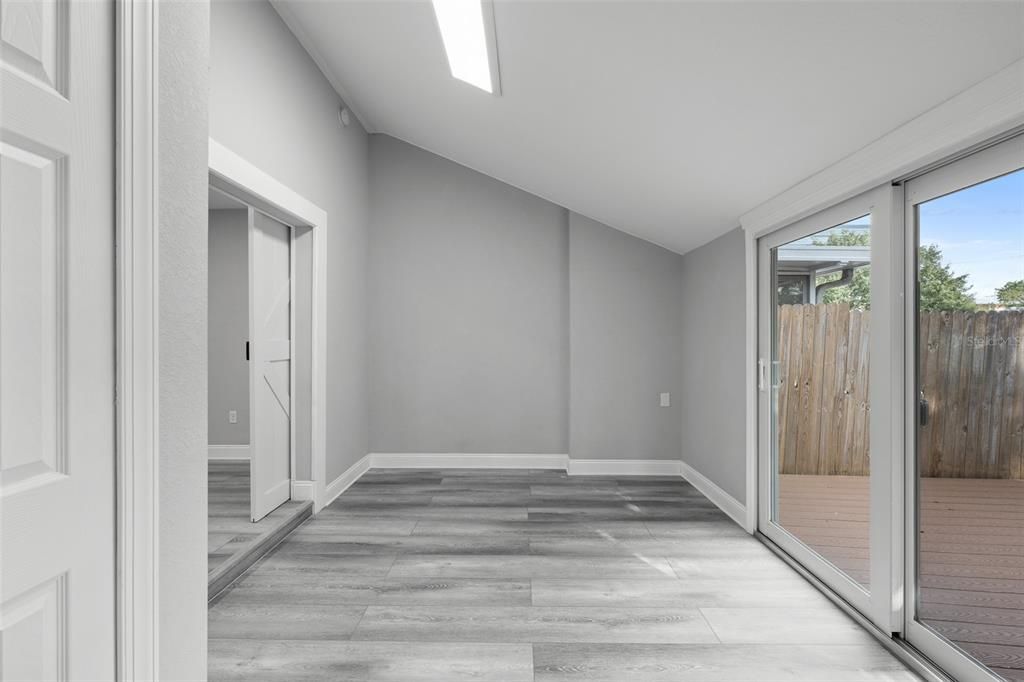 For Sale: $425,000 (3 beds, 2 baths, 1310 Square Feet)