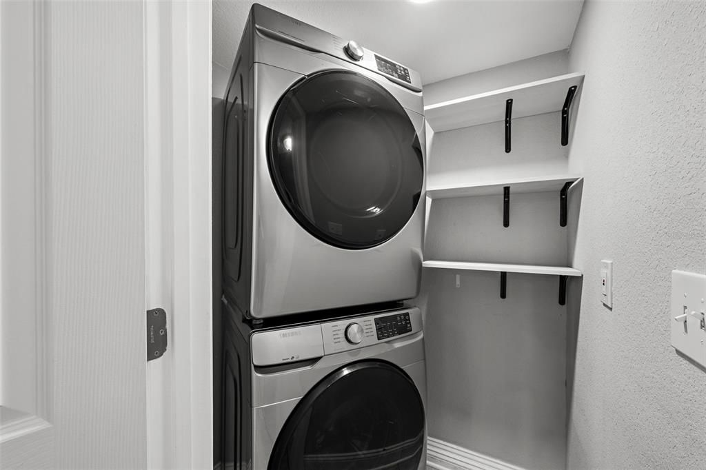 For Sale: $425,000 (3 beds, 2 baths, 1310 Square Feet)