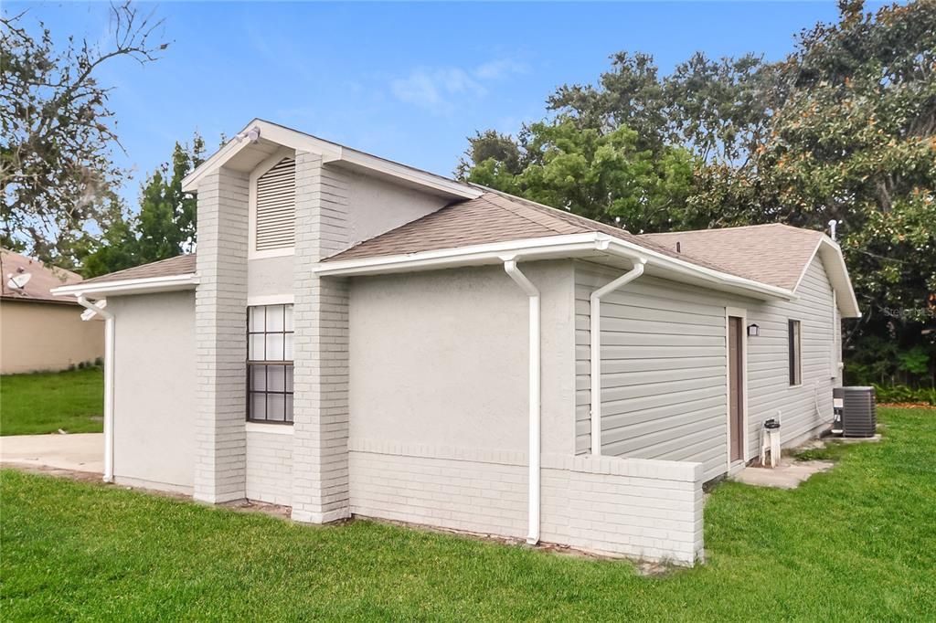 For Rent: $1,930 (3 beds, 2 baths, 1194 Square Feet)