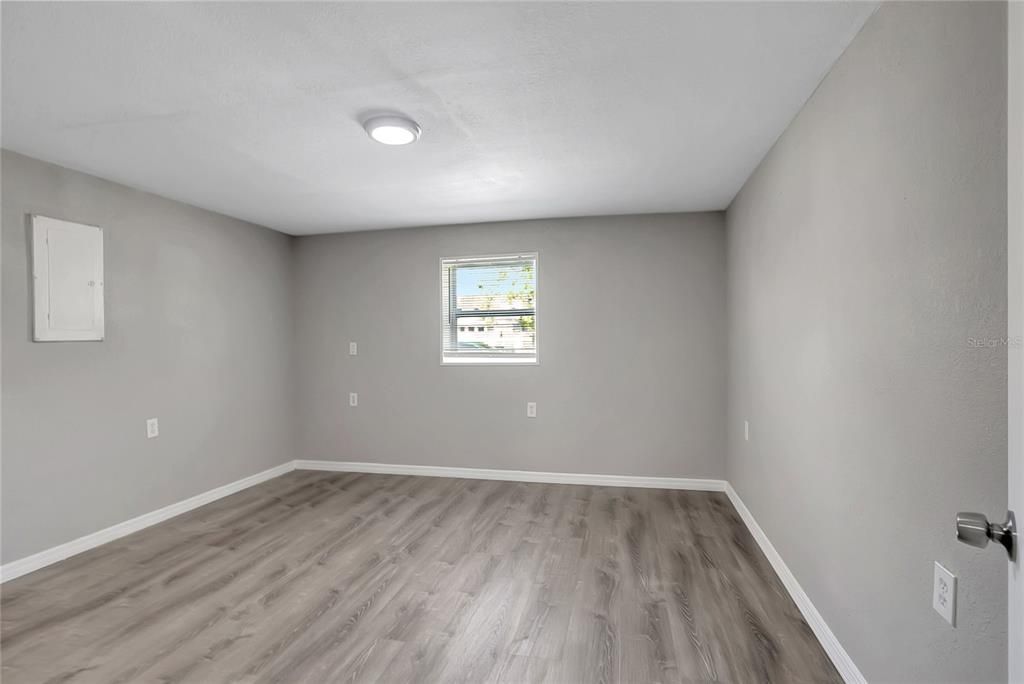 待售: $299,900 (4 贝兹, 2 浴室, 1772 平方英尺)