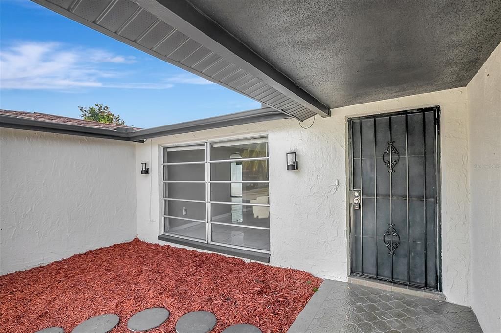 待售: $299,900 (4 贝兹, 2 浴室, 1772 平方英尺)