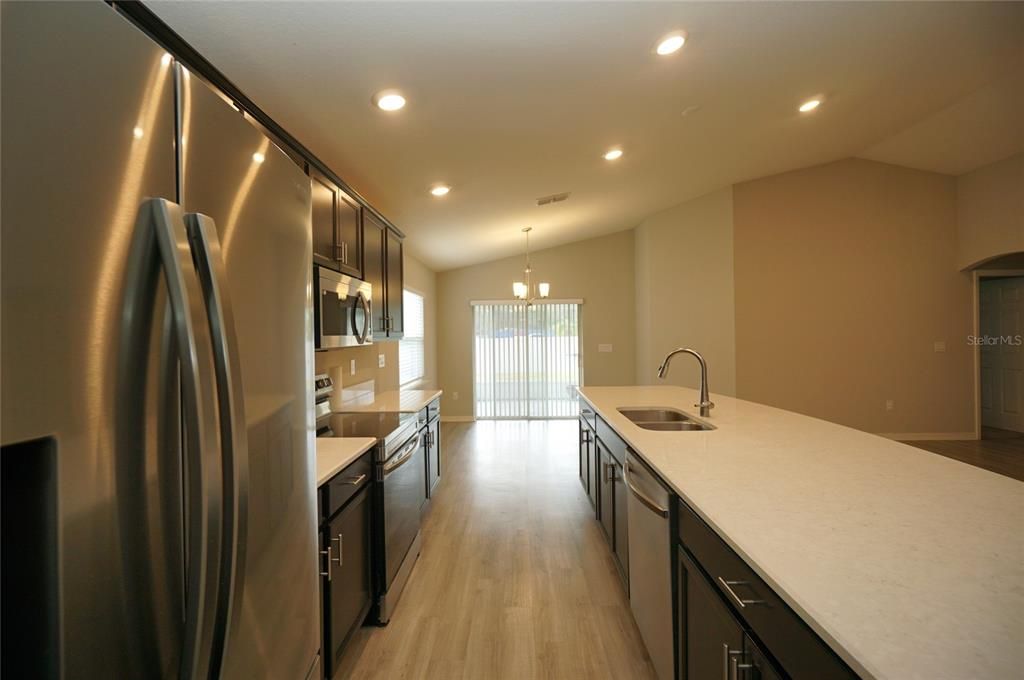 En Renta: $2,750 (4 camas, 2 baños, 1710 Pies cuadrados)