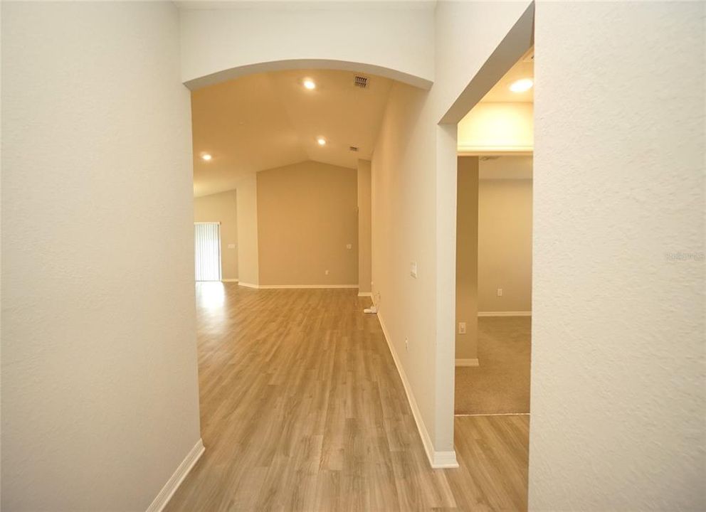 En Renta: $2,750 (4 camas, 2 baños, 1710 Pies cuadrados)