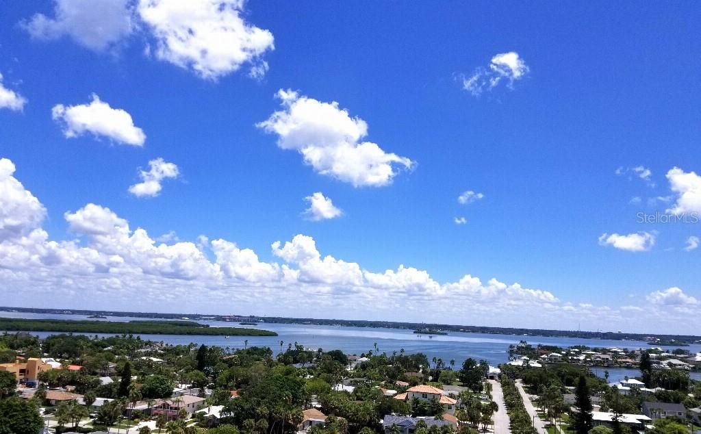 En Venta: $399,000 (2 camas, 1 baños, 1090 Pies cuadrados)