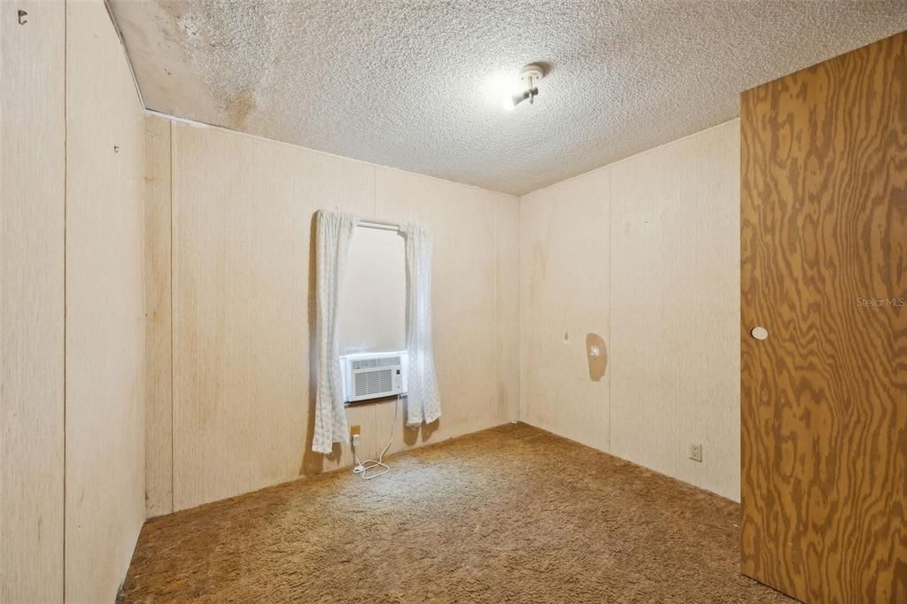 待售: $110,000 (3 贝兹, 2 浴室, 1186 平方英尺)