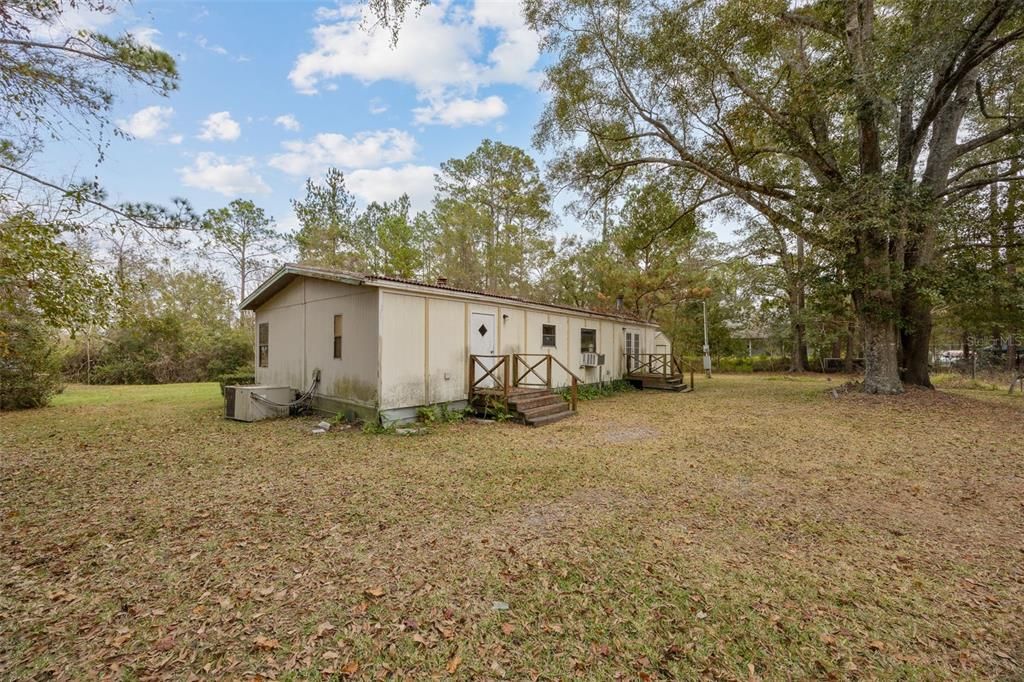 待售: $110,000 (3 贝兹, 2 浴室, 1186 平方英尺)