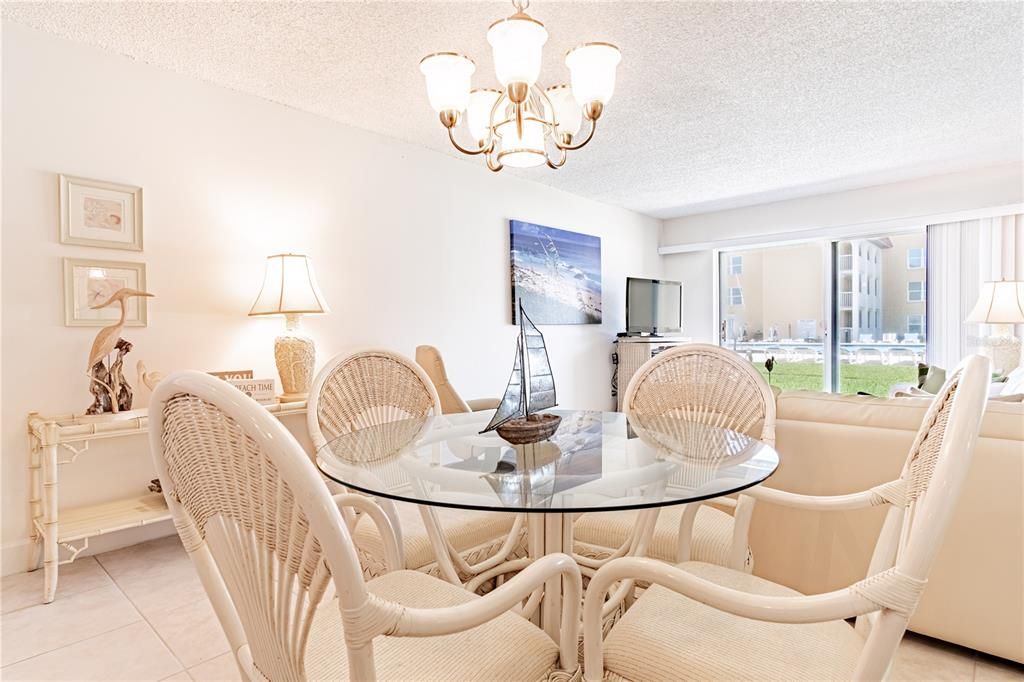 En Venta: $499,000 (2 camas, 2 baños, 912 Pies cuadrados)