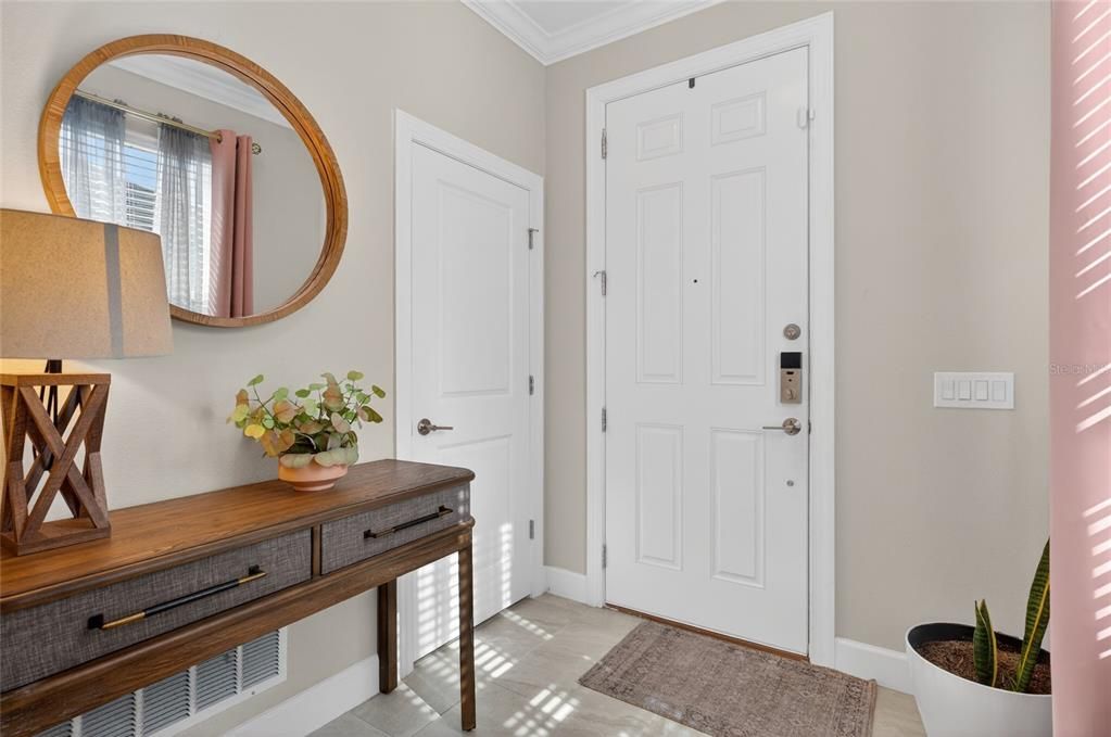 For Sale: $375,000 (3 beds, 2 baths, 1723 Square Feet)