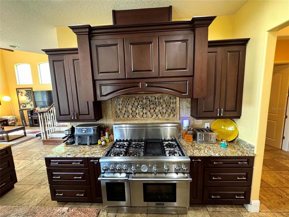 For Sale: $814,000 (4 beds, 3 baths, 3517 Square Feet)