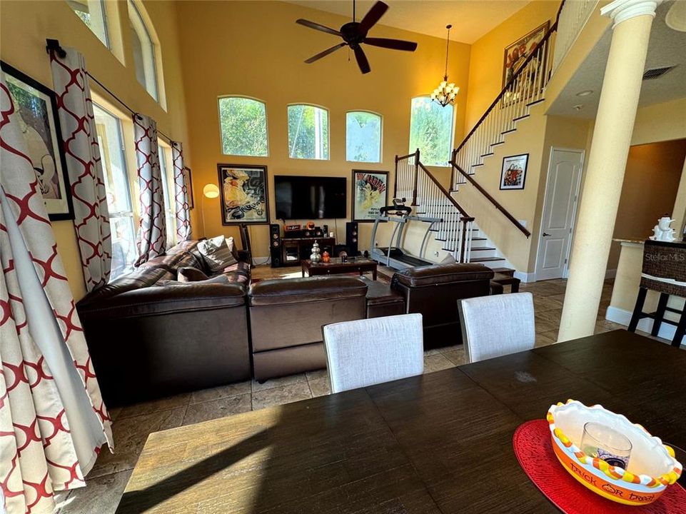 For Sale: $814,000 (4 beds, 3 baths, 3517 Square Feet)