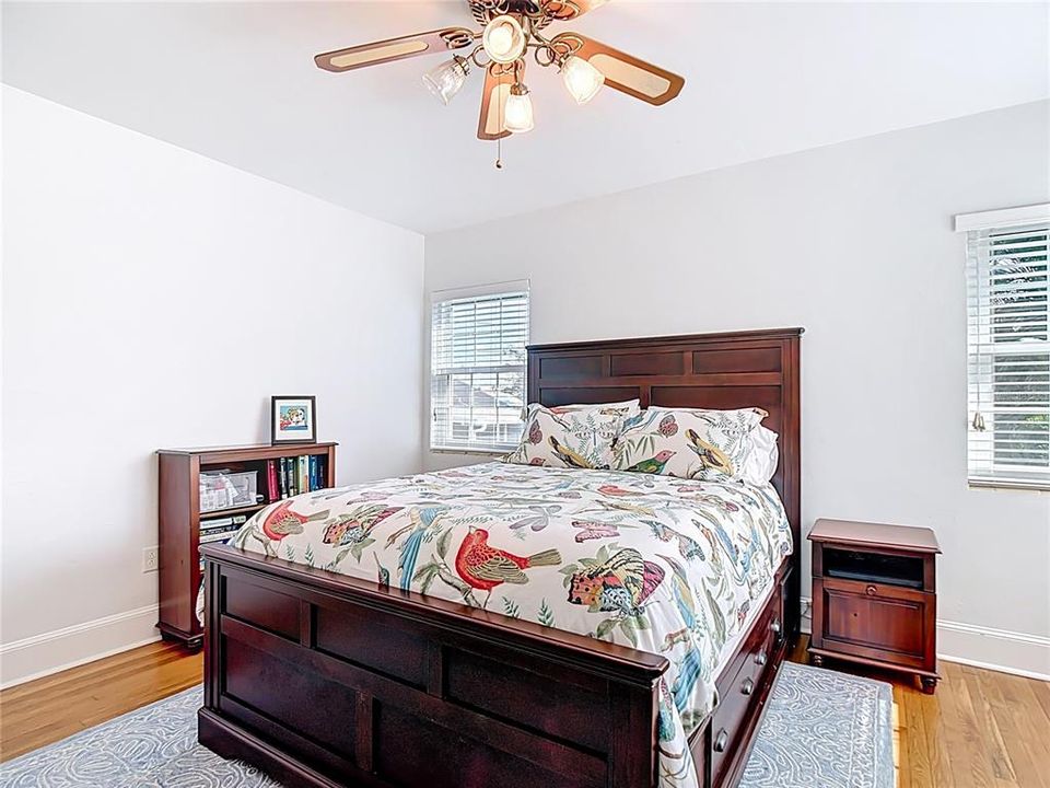 For Sale: $375,000 (3 beds, 2 baths, 1569 Square Feet)