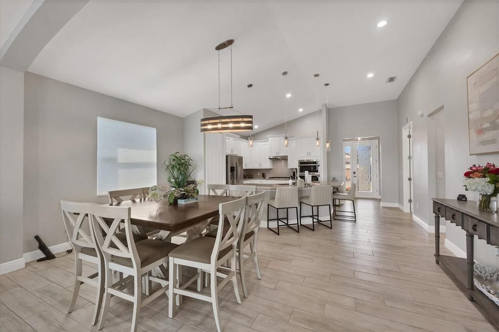 待售: $999,900 (3 贝兹, 3 浴室, 2182 平方英尺)