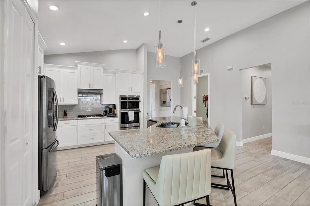 待售: $999,900 (3 贝兹, 3 浴室, 2182 平方英尺)