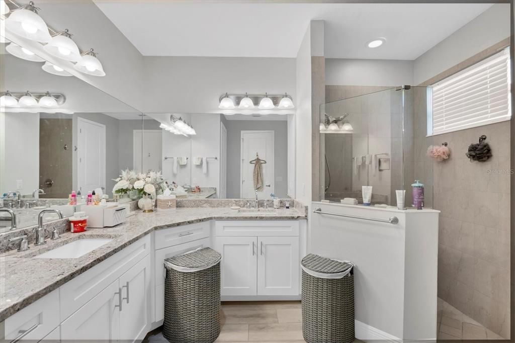 待售: $999,900 (3 贝兹, 3 浴室, 2182 平方英尺)