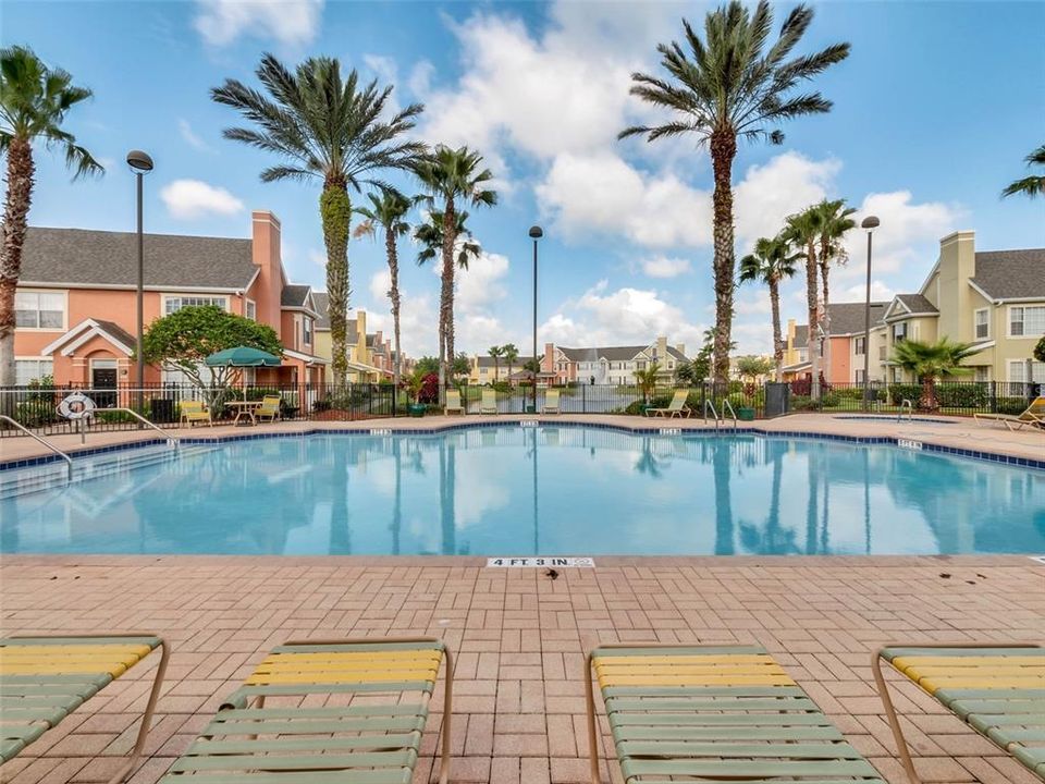 For Sale: $175,000 (1 beds, 1 baths, 495 Square Feet)