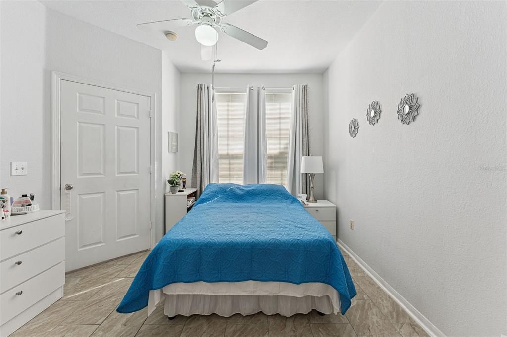 For Sale: $175,000 (1 beds, 1 baths, 495 Square Feet)