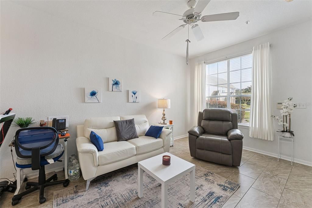 For Sale: $175,000 (1 beds, 1 baths, 495 Square Feet)