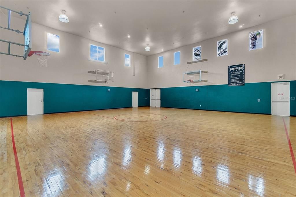 For Sale: $175,000 (1 beds, 1 baths, 495 Square Feet)