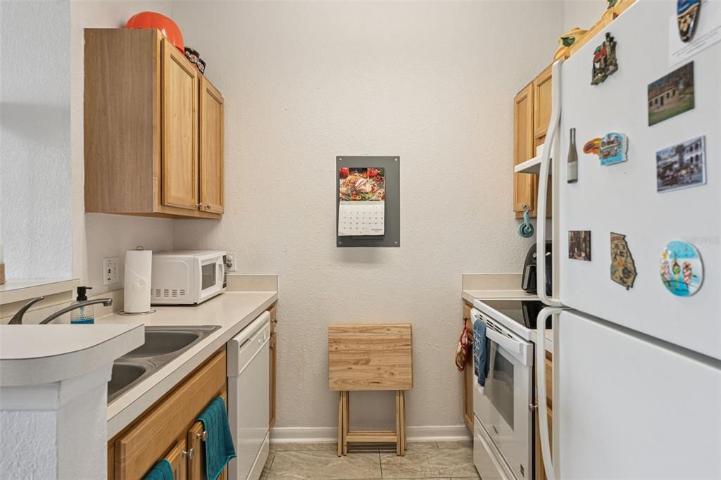 For Sale: $175,000 (1 beds, 1 baths, 495 Square Feet)