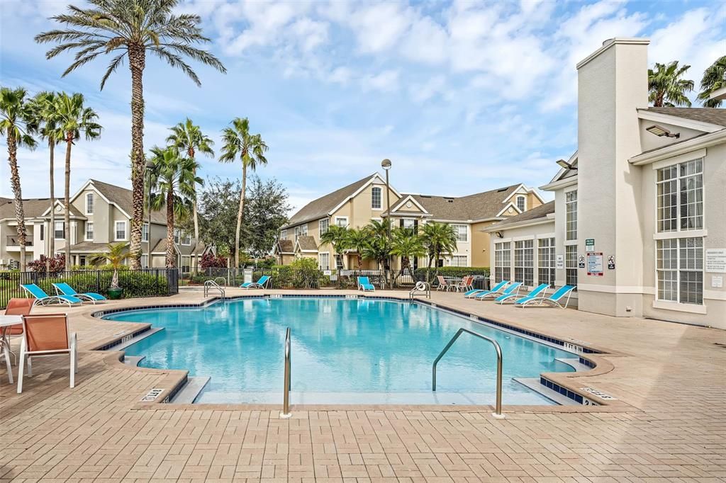 For Sale: $175,000 (1 beds, 1 baths, 495 Square Feet)