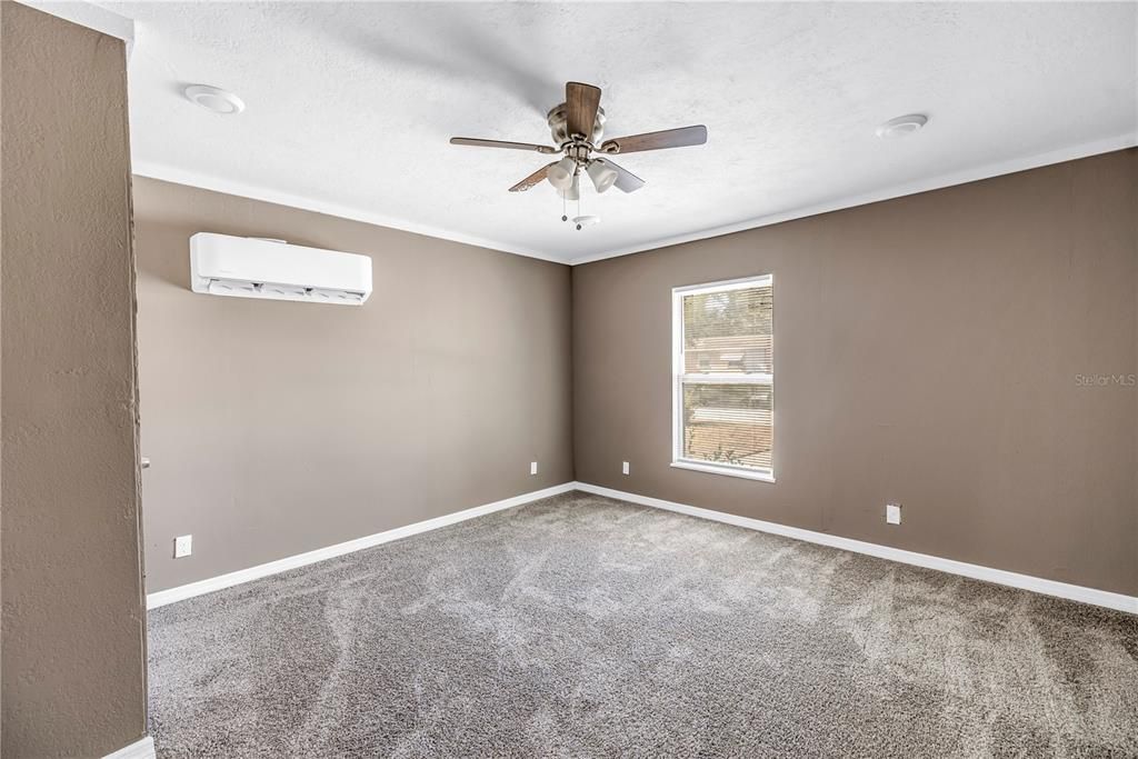 待售: $420,000 (3 贝兹, 2 浴室, 1440 平方英尺)