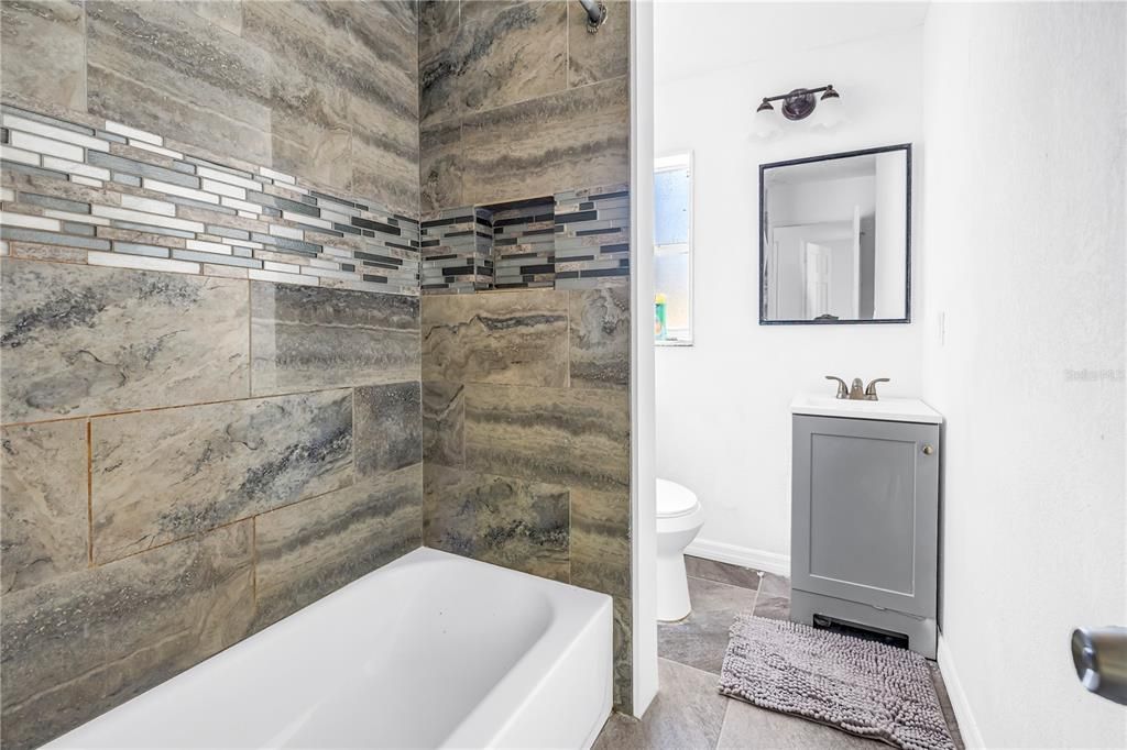 待售: $420,000 (3 贝兹, 2 浴室, 1440 平方英尺)