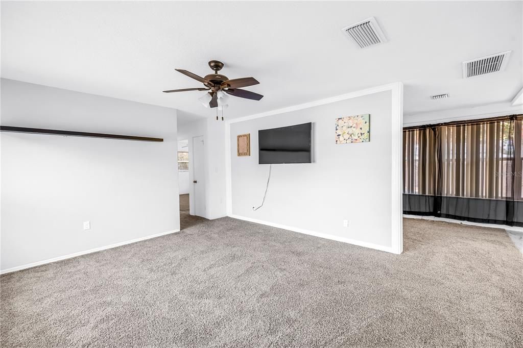 待售: $420,000 (3 贝兹, 2 浴室, 1440 平方英尺)