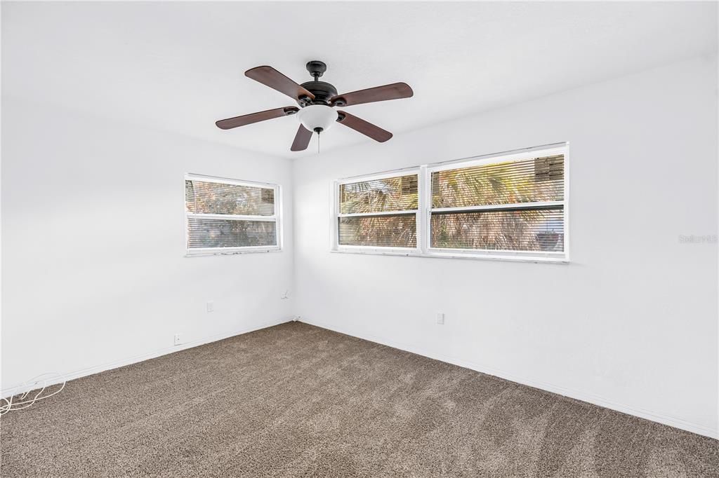 待售: $420,000 (3 贝兹, 2 浴室, 1440 平方英尺)