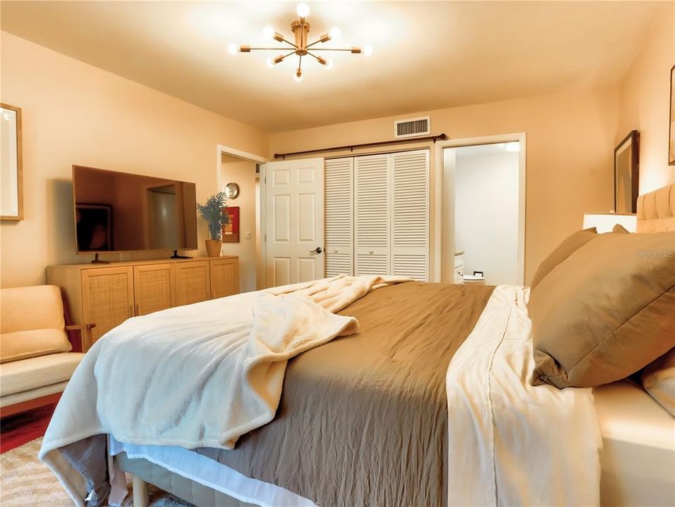 En Renta: $2,300 (2 camas, 2 baños, 940 Pies cuadrados)