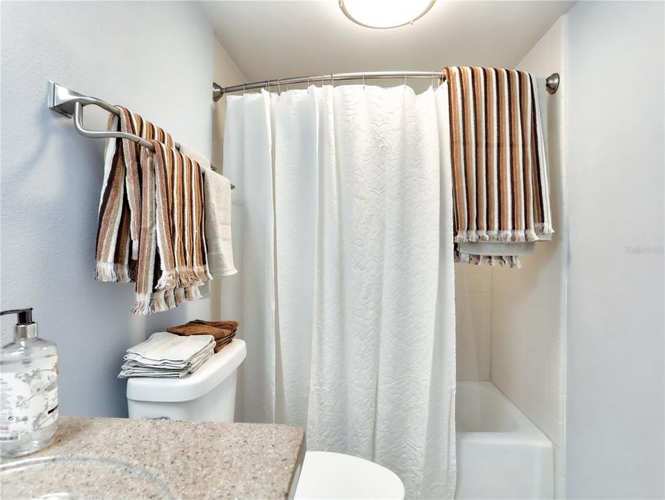 En Renta: $2,300 (2 camas, 2 baños, 940 Pies cuadrados)