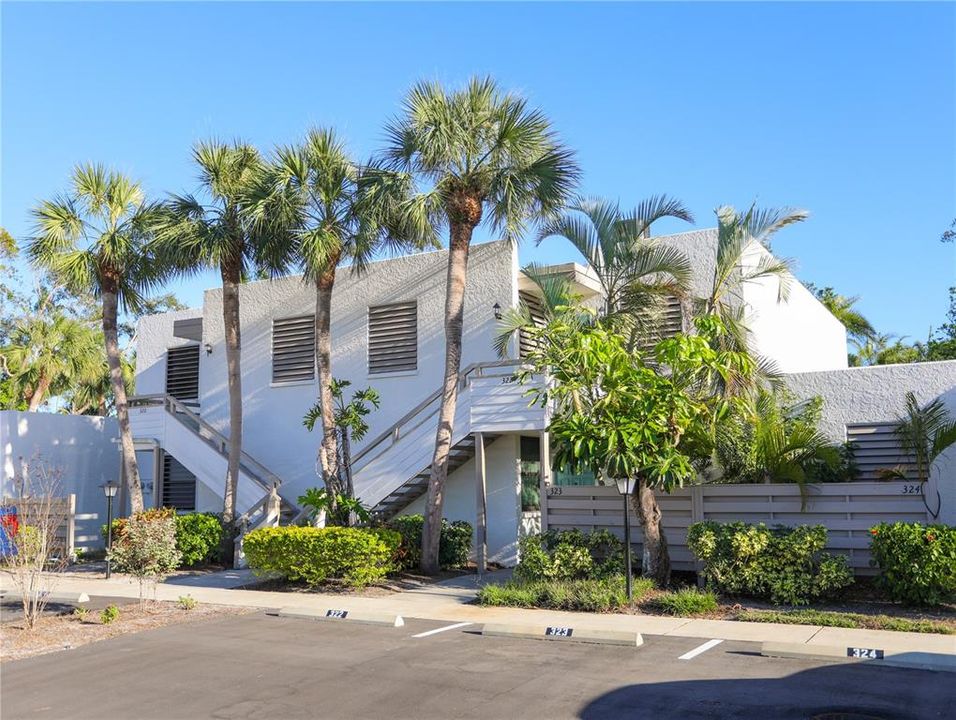 En Renta: $2,300 (2 camas, 2 baños, 940 Pies cuadrados)