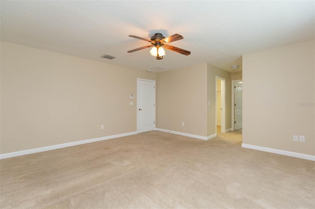 For Rent: $3,100 (4 beds, 3 baths, 3163 Square Feet)