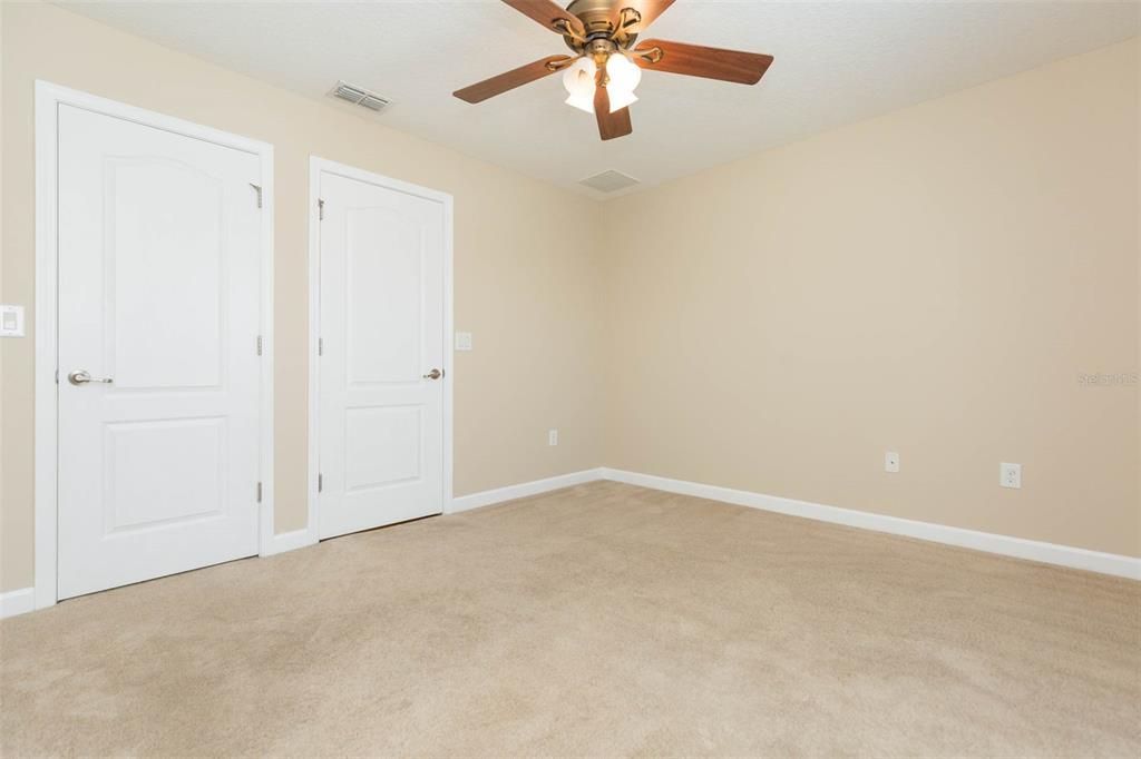 For Rent: $3,100 (4 beds, 3 baths, 3163 Square Feet)