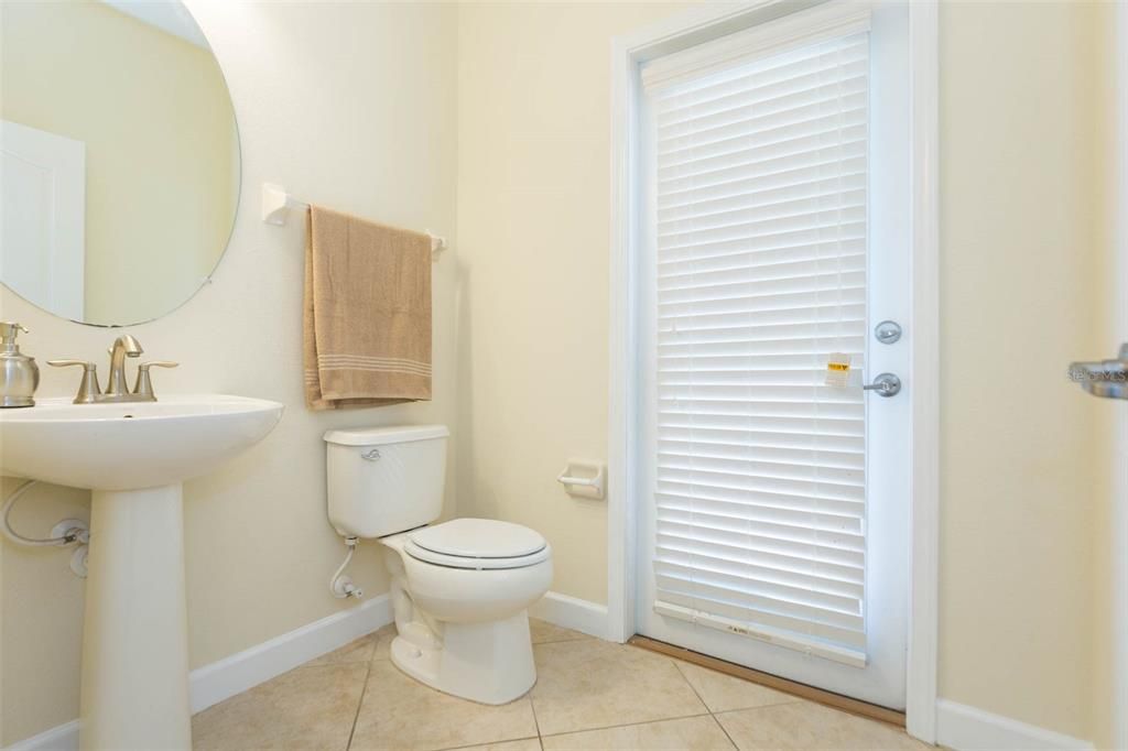 For Rent: $3,100 (4 beds, 3 baths, 3163 Square Feet)