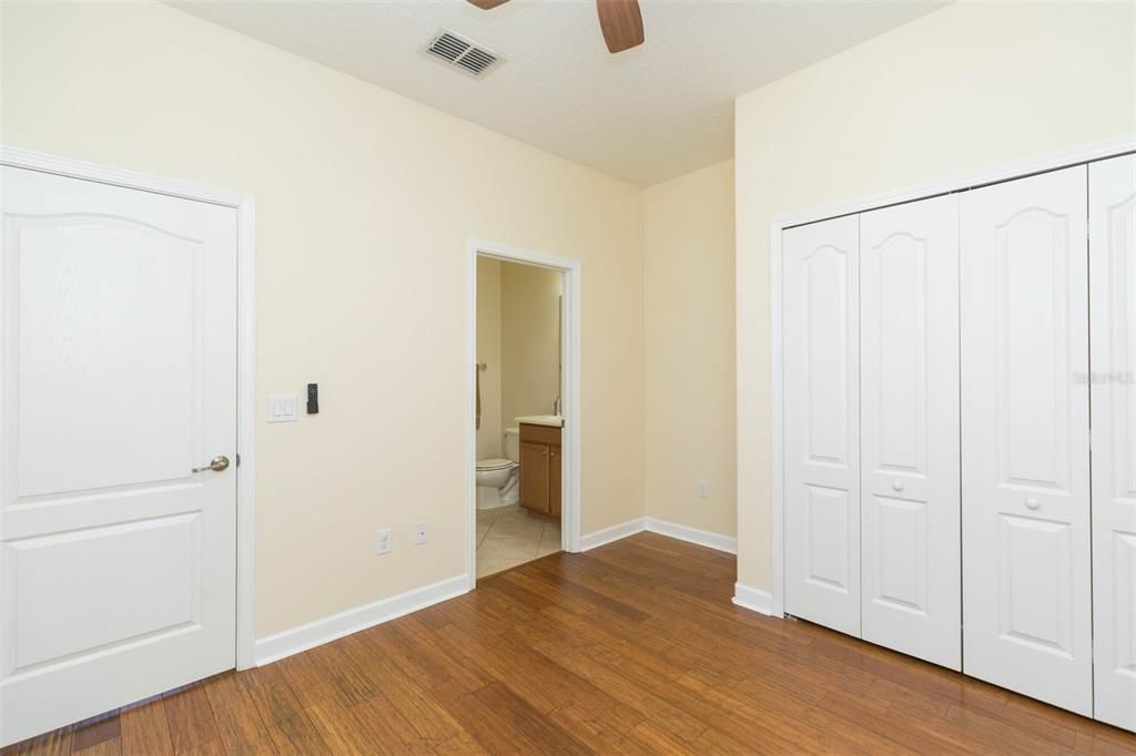 For Rent: $3,100 (4 beds, 3 baths, 3163 Square Feet)