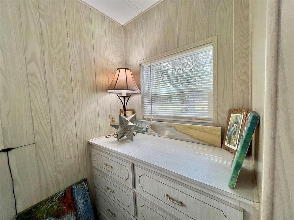 待售: $129,500 (2 贝兹, 2 浴室, 1014 平方英尺)