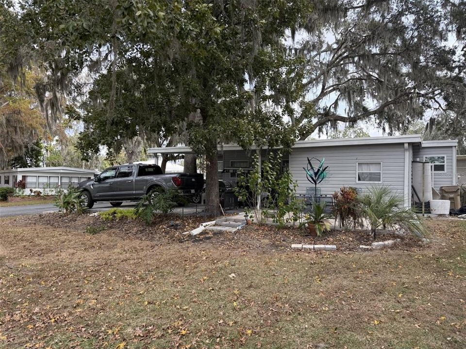 待售: $129,500 (2 贝兹, 2 浴室, 1014 平方英尺)