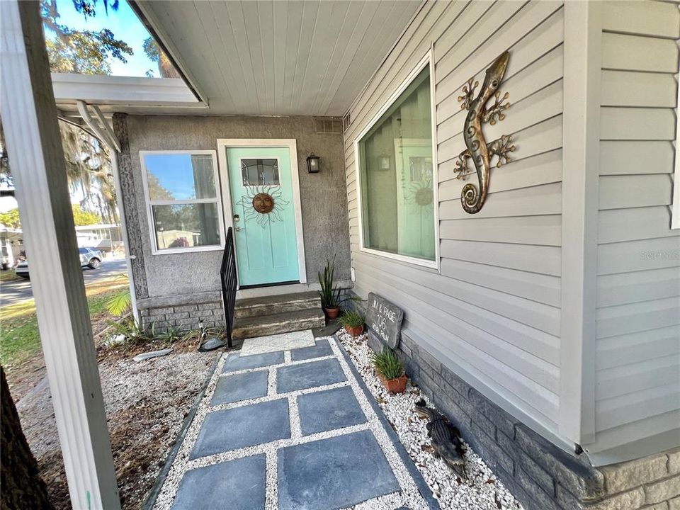 待售: $129,500 (2 贝兹, 2 浴室, 1014 平方英尺)