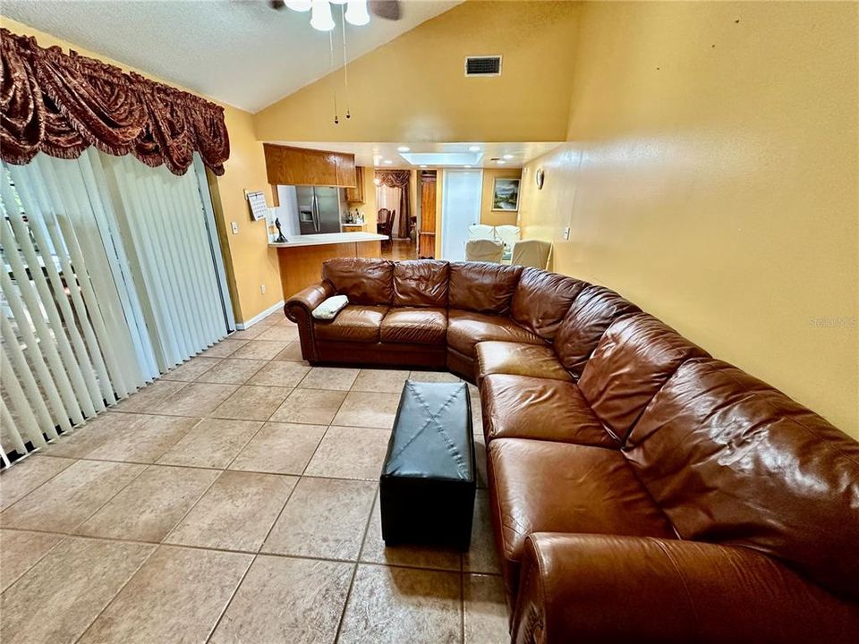 For Sale: $397,777 (4 beds, 2 baths, 2058 Square Feet)