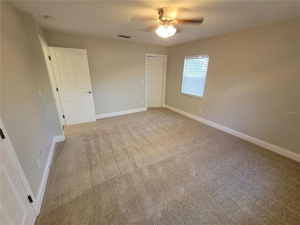 For Rent: $2,500 (3 beds, 2 baths, 1812 Square Feet)