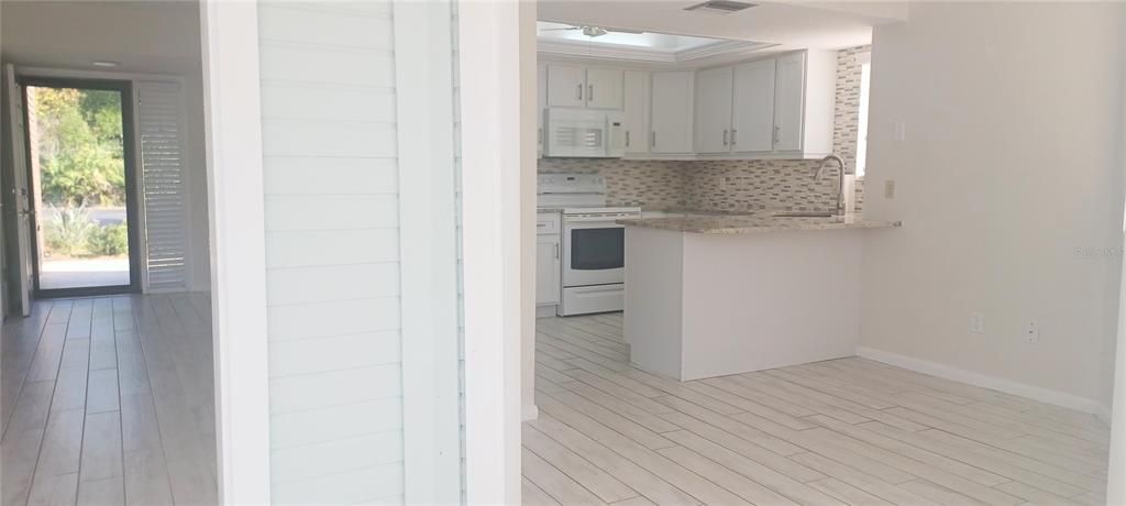 待售: $259,900 (3 贝兹, 2 浴室, 1338 平方英尺)