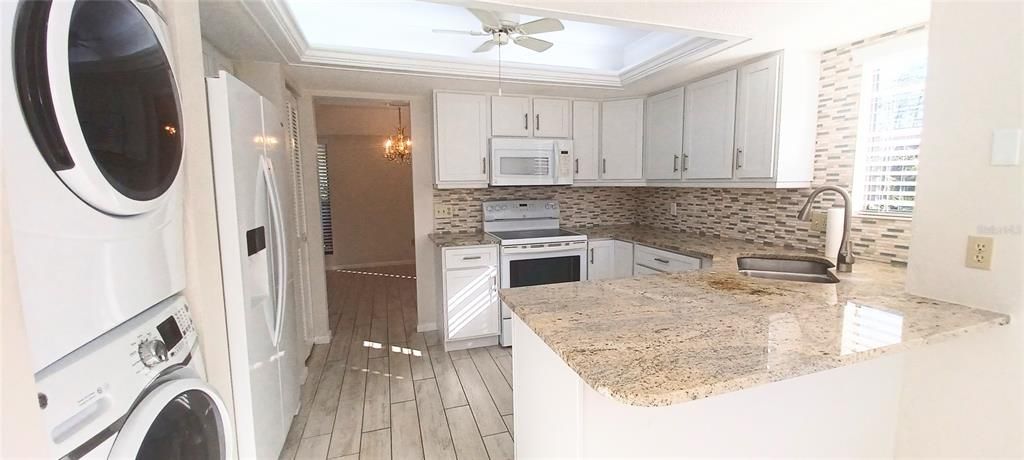 待售: $259,900 (3 贝兹, 2 浴室, 1338 平方英尺)