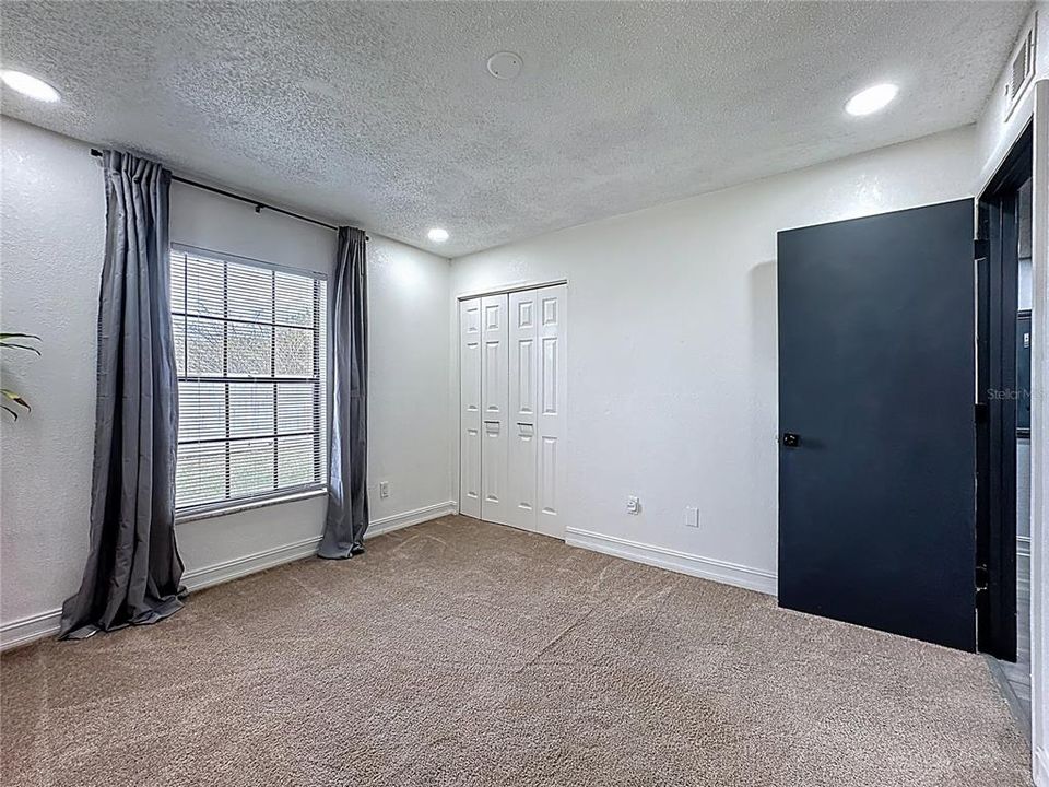 В аренду: $1,650 (2 спален, 1 ванн, 800 Квадратных фут)