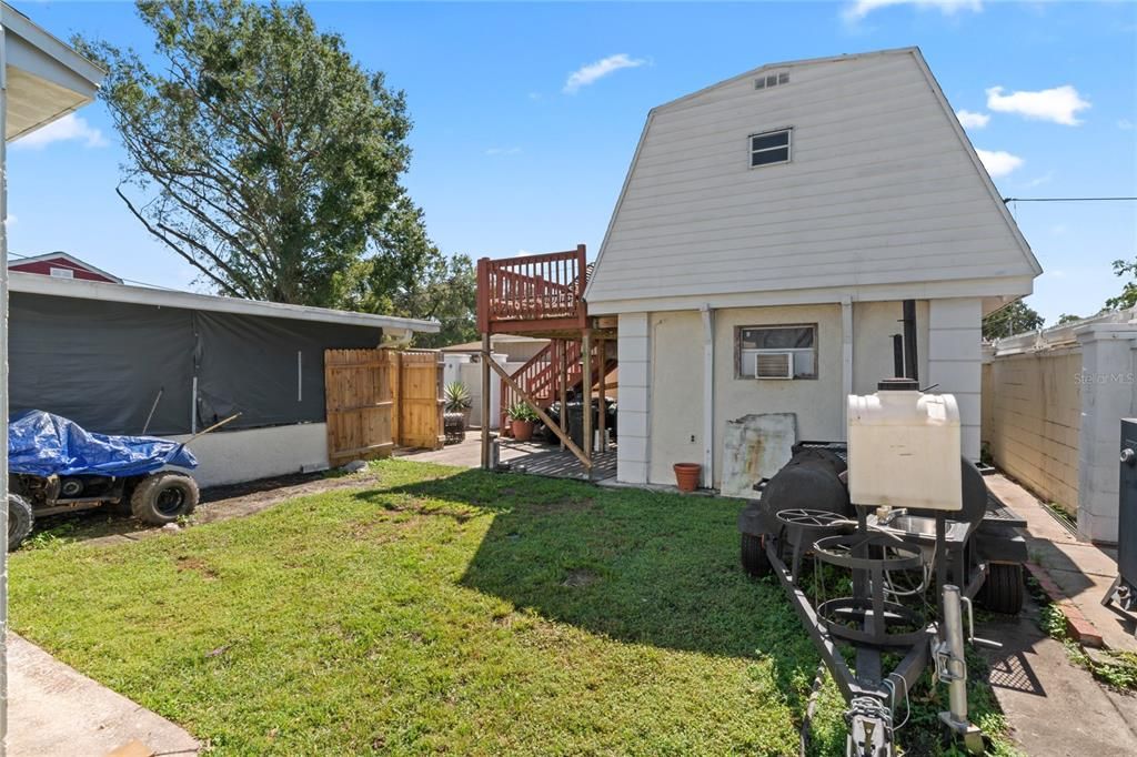 На продажу: $365,000 (2 спален, 1 ванн, 1176 Квадратных фут)